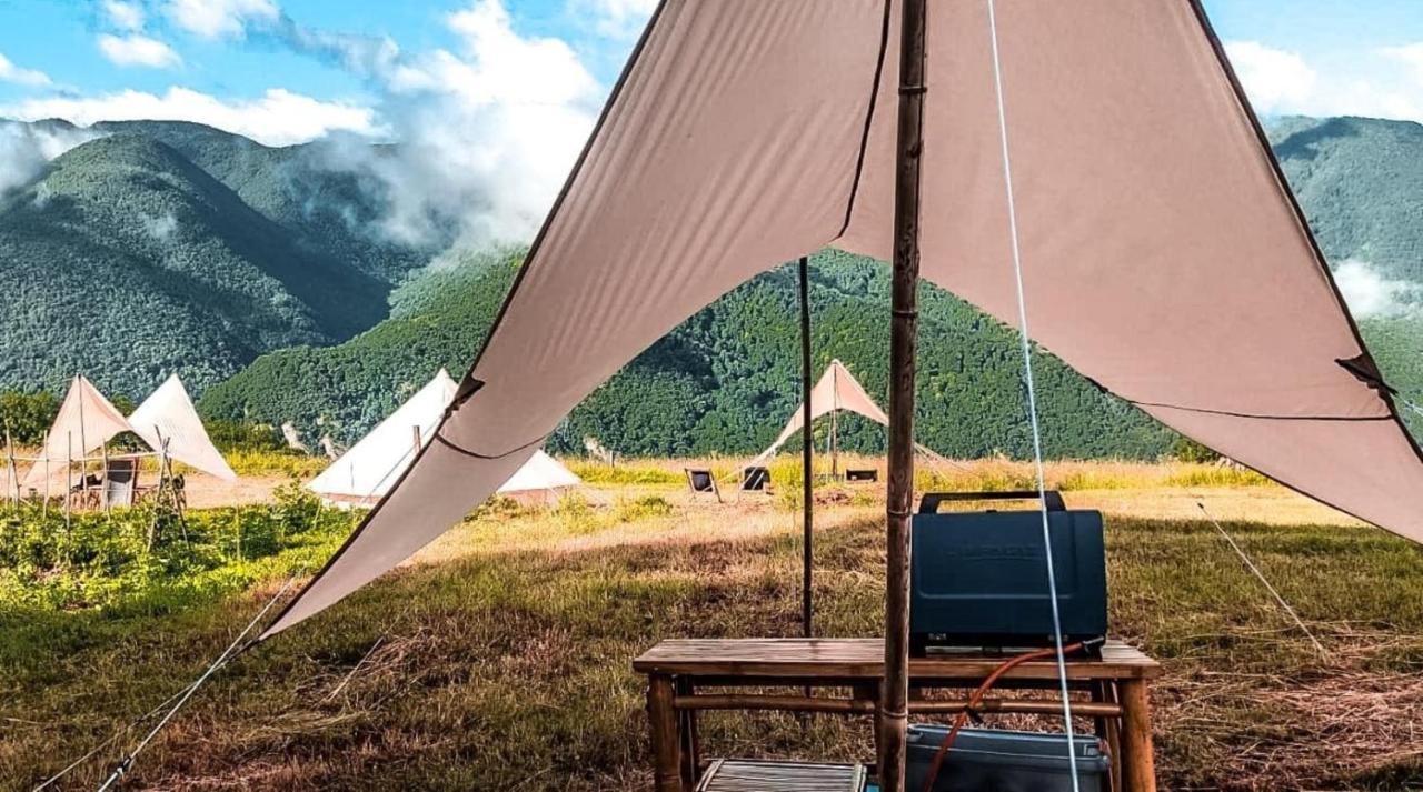 Lodg'Ing Secret Camp Ariege Hotel Lordat Exterior foto