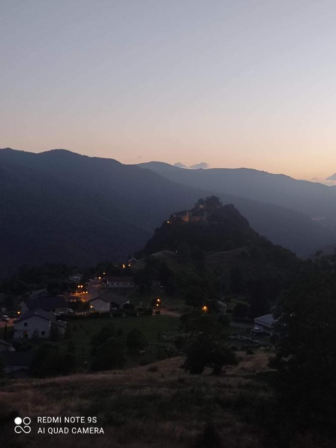 Lodg'Ing Secret Camp Ariege Hotel Lordat Exterior foto